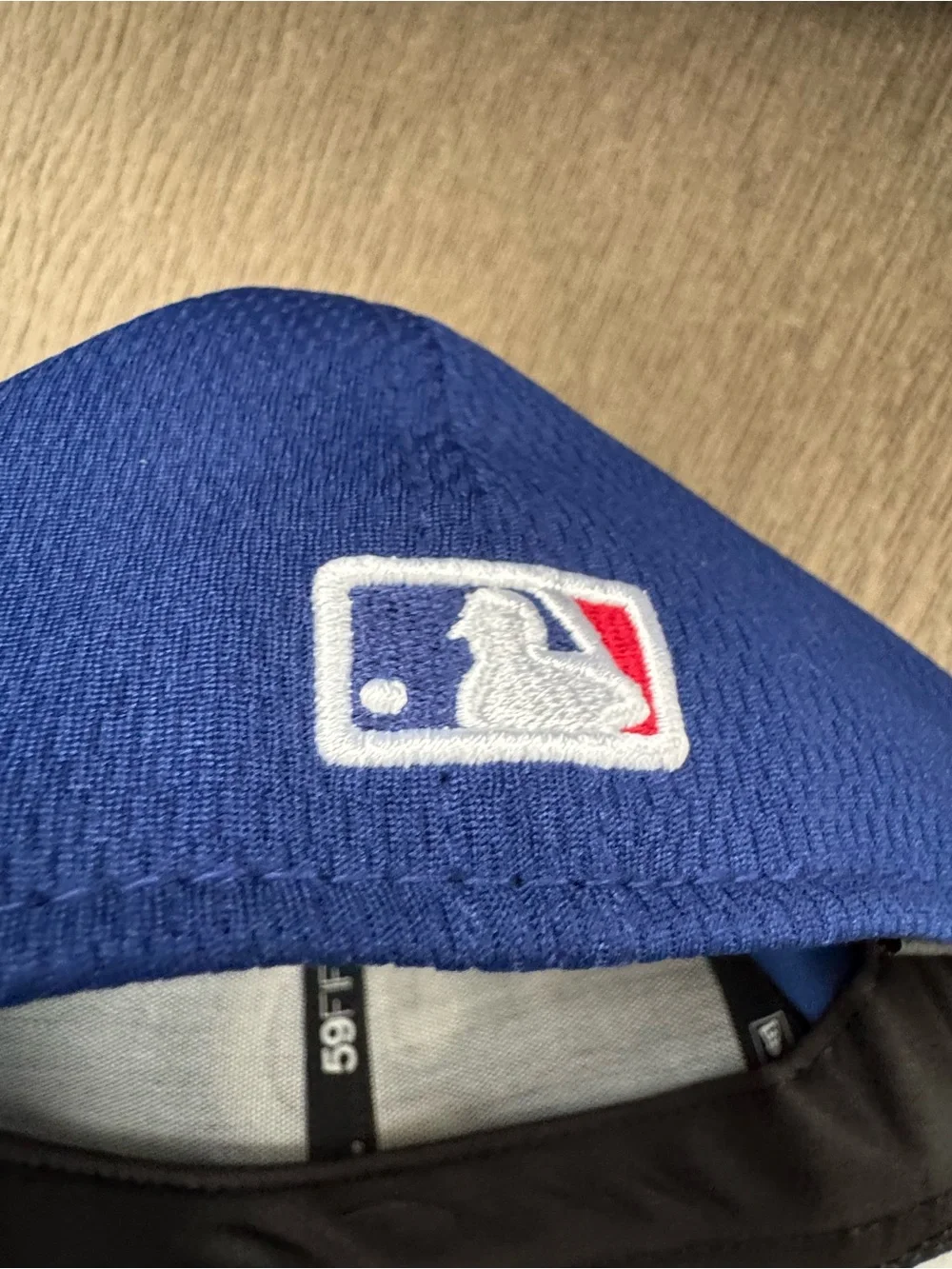 New Era Men’s Blue 59FIFTY Dodgers Fitted baseball Cap with White raised D Logo